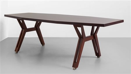 ICO PARISI Un tavolo per MIM, anni '60. Legno di palissandro, metallo...
