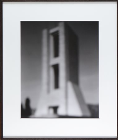 SUGIMOTO HIROSHI (n. 1948) Santelia monument - Giuseppe Terragni. 1998....