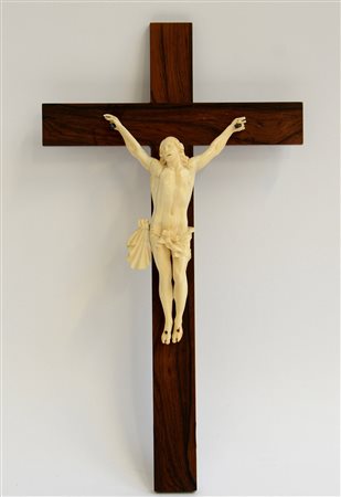 Arte della prima metà del sec. XIX "Cristo crocifisso" scultura in avorio (h....