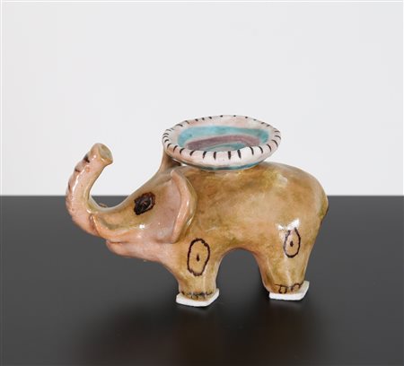 GAMBONE GUIDO (1909 - 1969) Elefantino in ceramica. -. Cm 15,00 x 10,00 x...