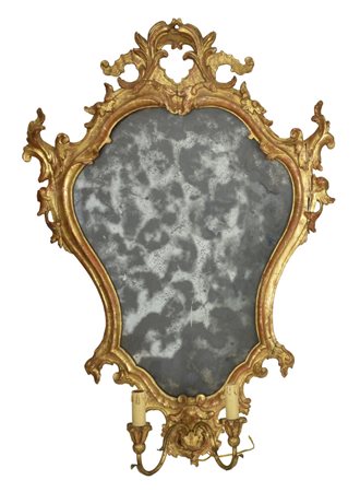 Coppia di specchiere in legno scolpito e dorato cm 84x59 Milano, metà XVIII...