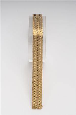 BRACCIALE IN ORO realizzato a maglia morbida, Peso g 52,10, Lunghezza cm 19 A...