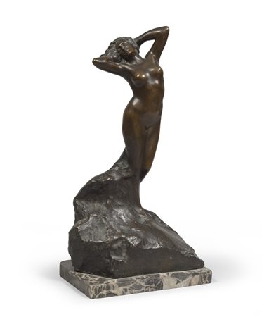 VINCENZO AURISICCHIO (Napoli 1855 - 1926) Nudo femminile Bronzo, cm. 42 x 29...