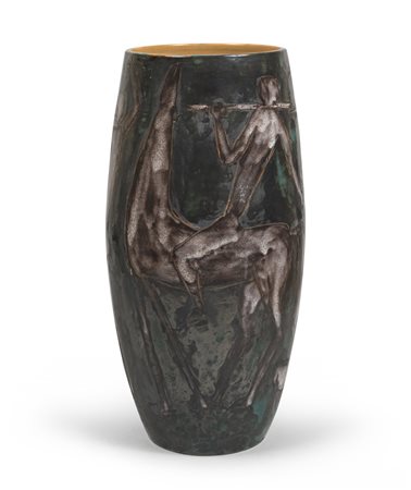 STEFANO D'AMICO (Milazzo 1925 - Genova 2003) Vaso con guerrieri Ceramica...