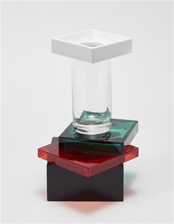 Ettore Sottsass (Innsbruck 1917 - Milano 2007) Vaso modello "AmitiÈ"....