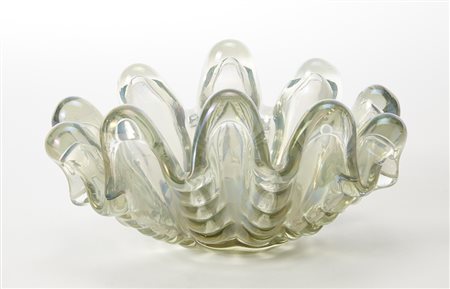 Ercole Barovier ( 1889 - 1974) Coppa detta "conchiglia" in vetro opalescente...