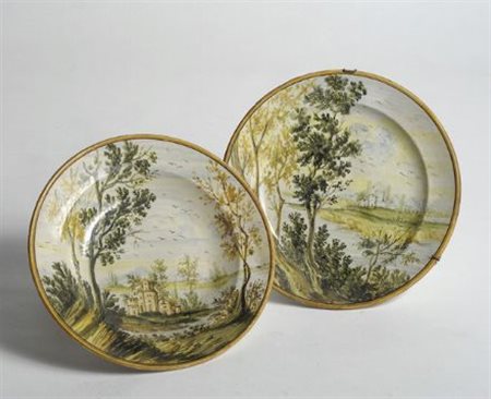 Due piatti in maiolica dipinti a paesaggi, Castelli XIX sec.