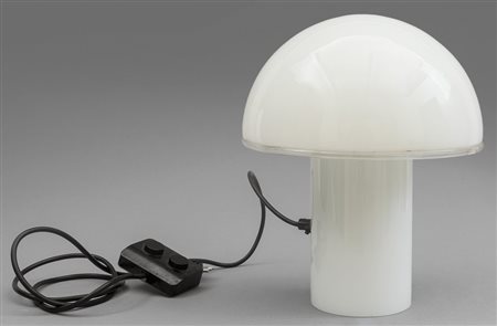 LUCIANO VISTOSI Una lampada da tavolo "Onfale" per ARTEMIDE, 1978. Vetro...