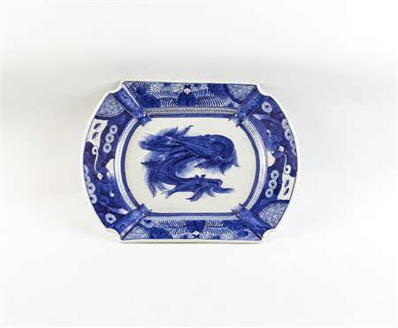 Piatto da portata in ceramica smaltata cm 33x25. Periodo Edo (1614 - 1867)