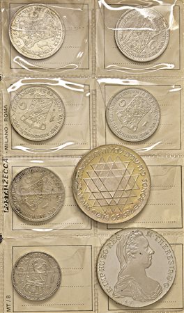 Album con 28 monete estere in argento e 10 monete italiane da 5 lire in...