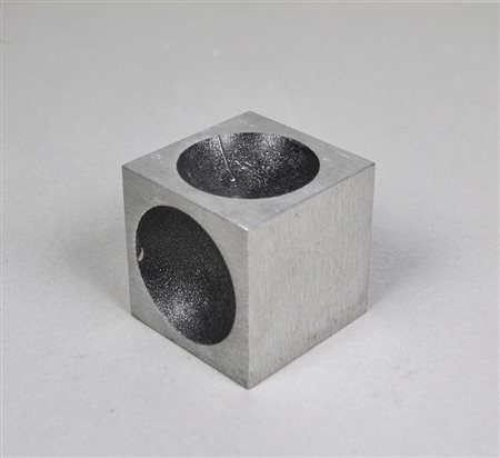 Lorenzo Burchiellaro Cubo;Würfel Aluminiumguss, 7,5 x 7,5 cm, signiert Cubo...