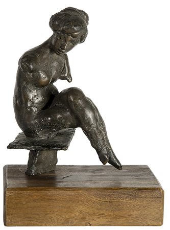 AUGUSTO MURER, Figura di donna, 1972, Scultura in bronzo, h. 21,5 cm (con la...