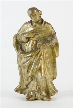 Scultura in legno dorato raffigurante San Paolo. H. cm. 22.