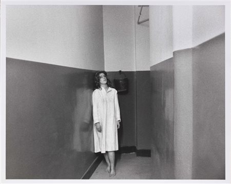 Cindy Sherman, Glen Ridge 1954, Untitled (Film Still #27B), 1979, Stampa alla...