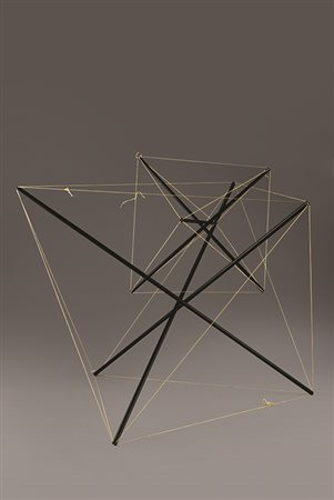 BRUNO MUNARI (1907 - 1998) Tensostruttura Tecnica mista (scultura) 97 x 27 cm...