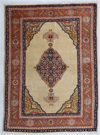 TABRIZ Tappeto persiano 1930 ca. Lana e cotone. Cm 140,00 x 190,00....