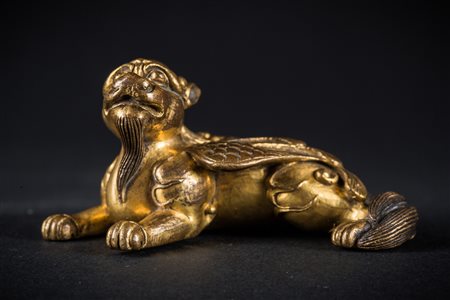 Arte Cinese Figura di bixie in bronzo dorato Cina, dinastia Qing, XIX secolo...