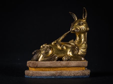 Arte Cinese Scultura in bronzo raffigurante un cervo Cina, dinastia Qing,...