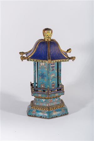 Arte Cinese Pagoda in metallo cloisonné Cina, dinastia Qing, XVIII- XIX...