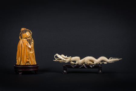 Arte Cinese Lotto composto da un drago ed un saggio in avorio Cina, XIX...