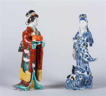 Arte Giapponese Lotto composto di due figure in porcellana Giappone, XX...