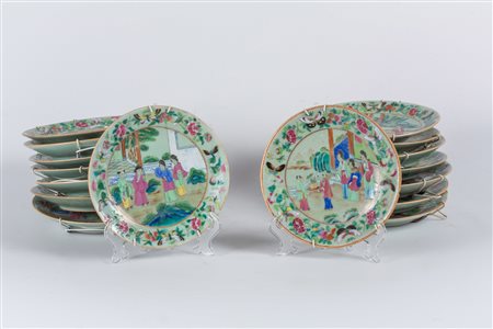 Arte Cinese Servizio di 16 piatti piccoli in porcellana Canton Cina, XIX...