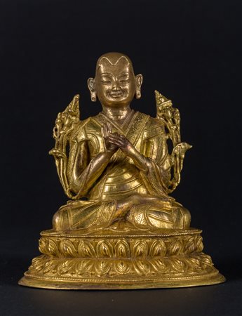 Arte Cinese Scultura in bronzo dorato raffigurante Tsongkhapa Tibet, XX...
