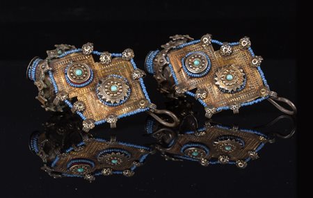 Arte Islamica Coppia di orecchini in argento e lamina d'oro Uzbekistan,...