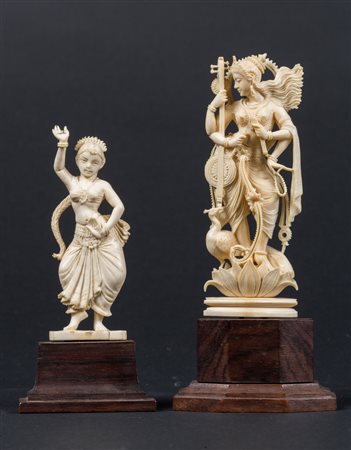 Arte Indiana Coppia di figure in avorio India, inizio XX secolo . -. Cm...