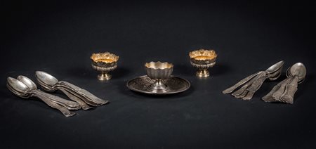 Arte Islamica Lotto di oggetti in argento con la tughra del sultano Mahmud II...