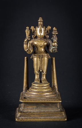 Arte Indiana Fusione in bronzo raffigurante Vishnu India, Orissa, XVIII...