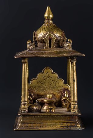 Arte Indiana Tempio shivaita in bronzo India, XVII - XVIII secolo . -. Cm...