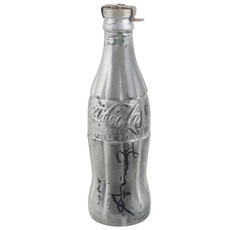 Andy Warhol Pittsburgh 1928 - New York 1987 20,3x6 cm. "Silver coke bottle",...