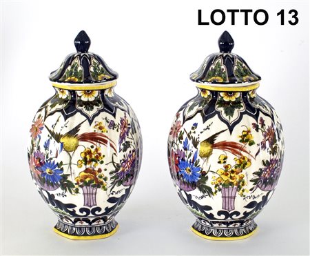 TOSIN LOTTO COMPOSTO DA 02 VASETTI IN CERAMICA DIPINTA ANNI 20 H. 25