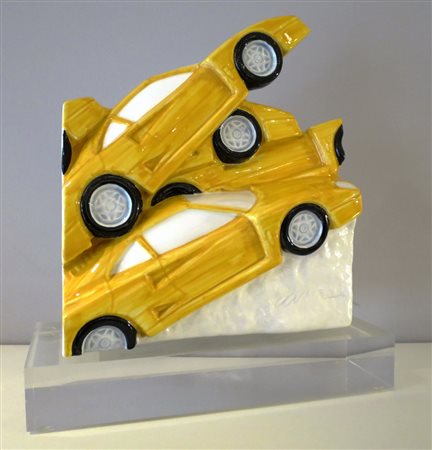 ARMAN, Arman, scultura rappresentante Ferrari F4 color giallo, ceramica,...