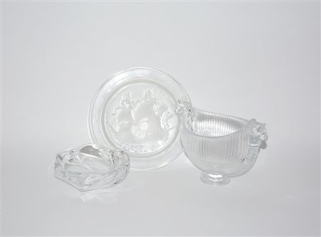 Lotto composto da un piatto decorato con veliero, firmato Lalique (d cm 22),...