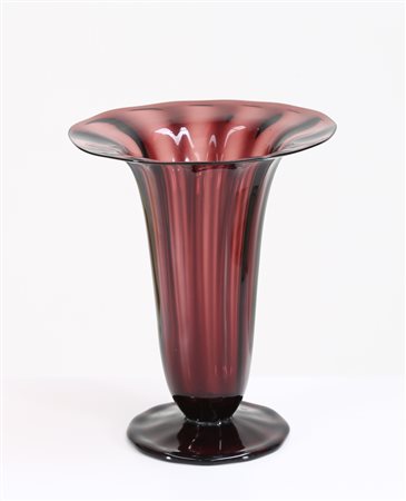 ZECCHIN & MARTINUZZI Vaso soffiato trasparente color ametista anni '20. . -....
