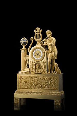 ANONIMOPendola in bronzo dorato decorata a fontana con suonatore e liraAnni...