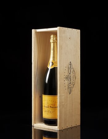 Veuve Clicquot. Magnum di Brut Jeroboam in cassetta di legnoVeuve Clicquot....