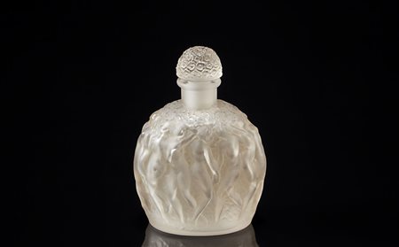 René Lalique (1860 - 1945)Flacone modello "Habanito" in vetro soffiato in...