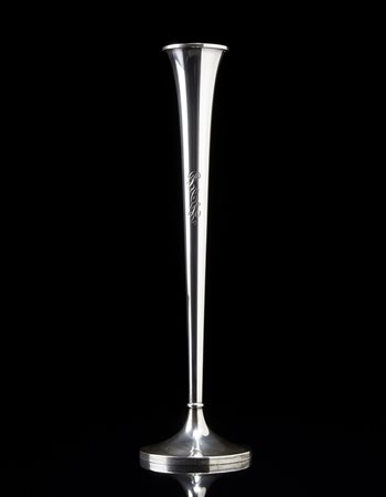 Vaso portafiori in argento con corpo liscio, cifrato BCR. Marcato Cartier (h....