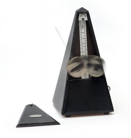 Man Ray (1890-1976) Metronome metronomo e serigrafia h cm 22x11x11esemplare...