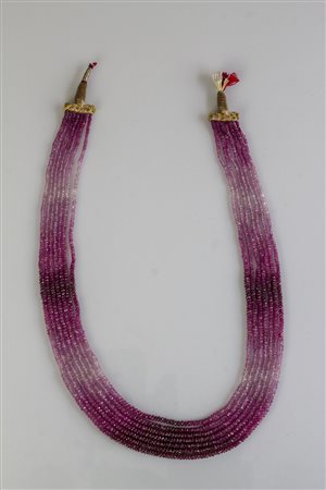 Collana rubini e zaffiri rosa faccettati, cts 327. . . [Nessun Autore] Rubies...