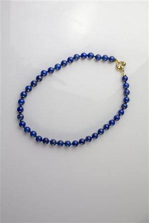 Collana di sfere di lapislazuli e chiusura in oro 18kt. . . [Nessun Autore]...