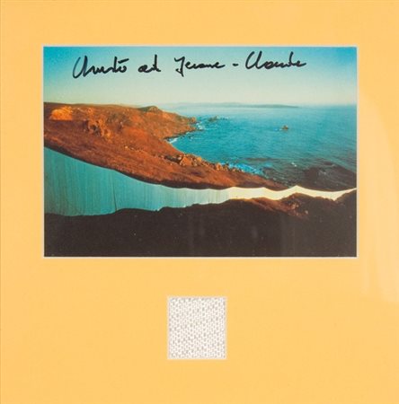 Christo e Jean-Claude, Senza titolo, Postcard e tessuto, cm. 22x22 Firma in...