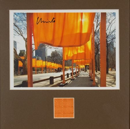 Christo, Senza titolo, Postcard e tessuto, cm. 22x22 Firma in alto a sinistra.