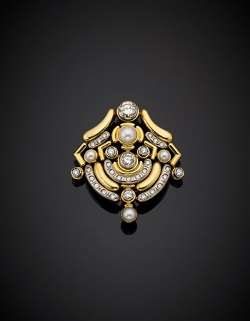 Broche in oro giallo e bianco, mezze perle e diamanti rotondi, per...