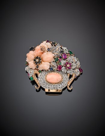 Broche a forma di vaso fiorito in oro rosa 333/1000 e argento con corallo...