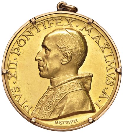ROMA. Pio XII (1939-1958)Medaglia in oro anno I, SPL. Incastonata in anello...