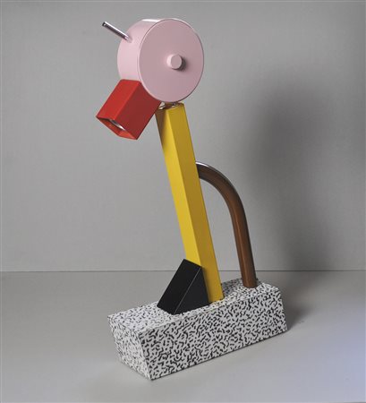 Ettore Sottsass Lampe Thaiti, 1981;Metall, Holz laminiert, 64 x 35 cm,...